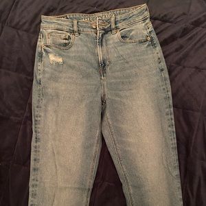 American Eagle high waisted stretch mom jeans
